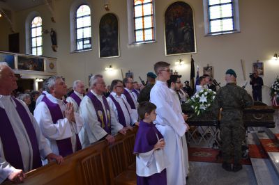 uroczystości pogrzebowe księdza prałata Edmunda Cisaka 29